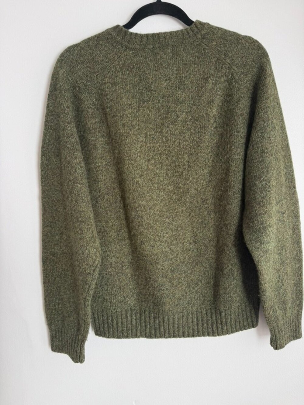 100% Shetland Wool Army Green Crewneck | LL Bean | Men's M - Picture 5 of 9